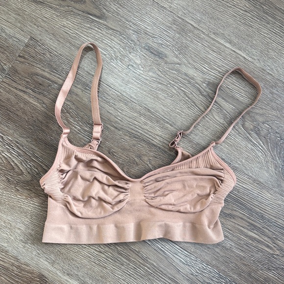 SKIMS Other - SKIMS Seamless Sculpt Bralette